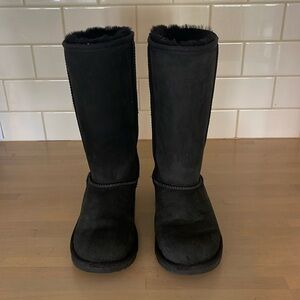 Youth size 4 tall black Uggs